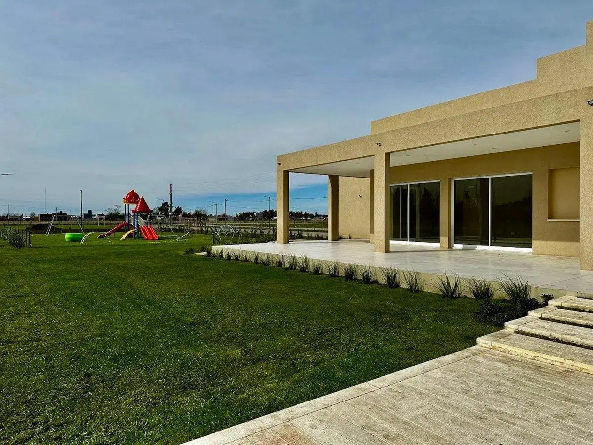 OPORTUNIDAD LOTE EN FINCAS JOVEN 618M2 3