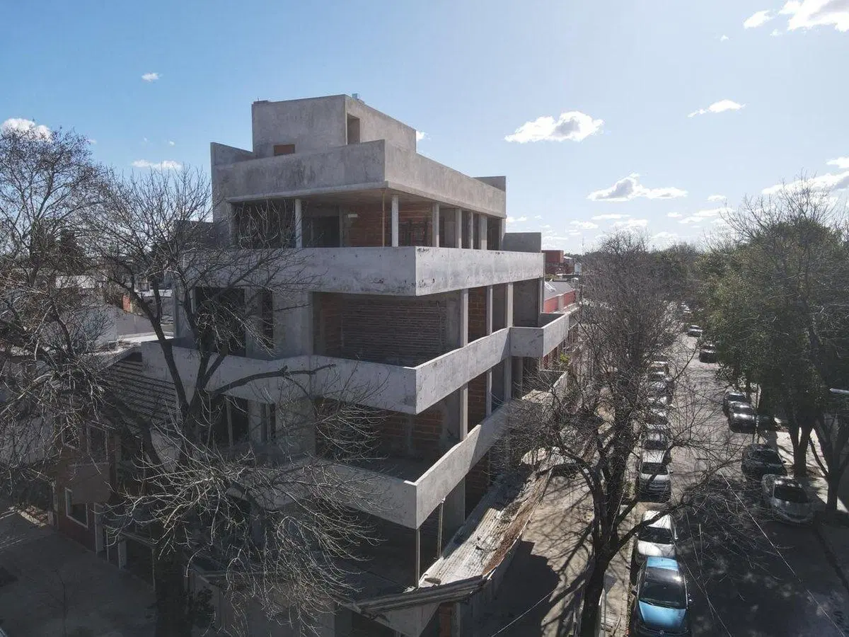 VENTA 3 AMB - 2 BAÑOS - TERRAZA - VILLA REAL 2