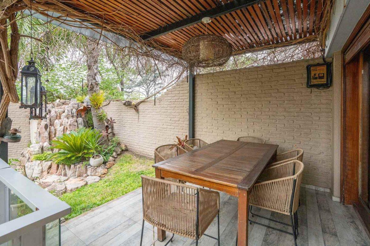 Foto de VENTA CASA CATEGORIA PILETA COCHERAS SAN ANDRES, imagen 2