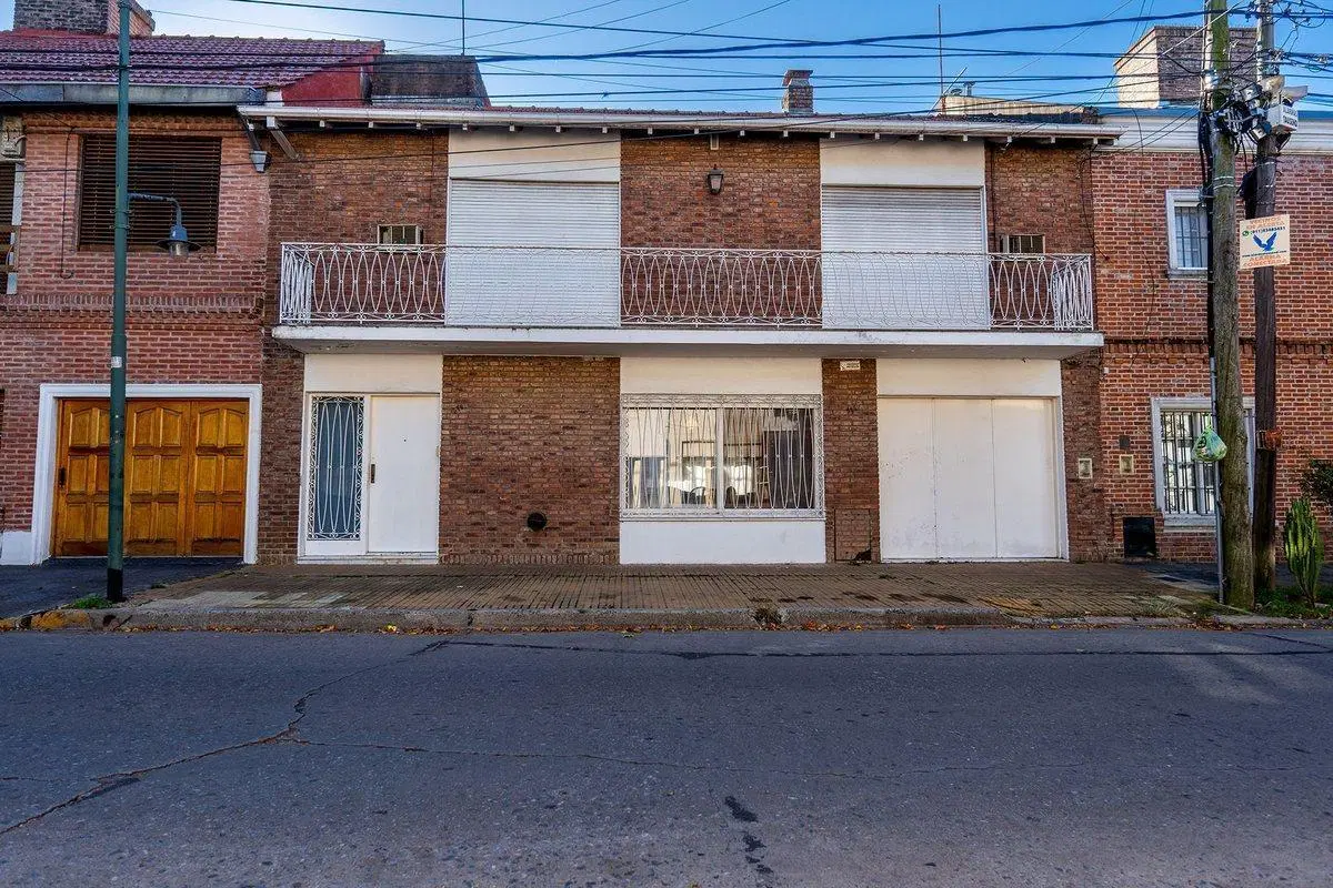 VENTA CASA SAN ISIDRO 4 DORMITORIOS PATIO PARRILLA 3