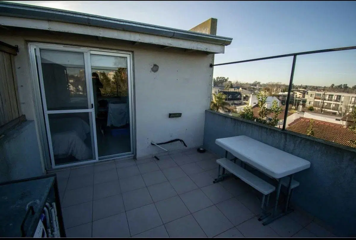 vende departamento dos ambientes con cochera pilar 5