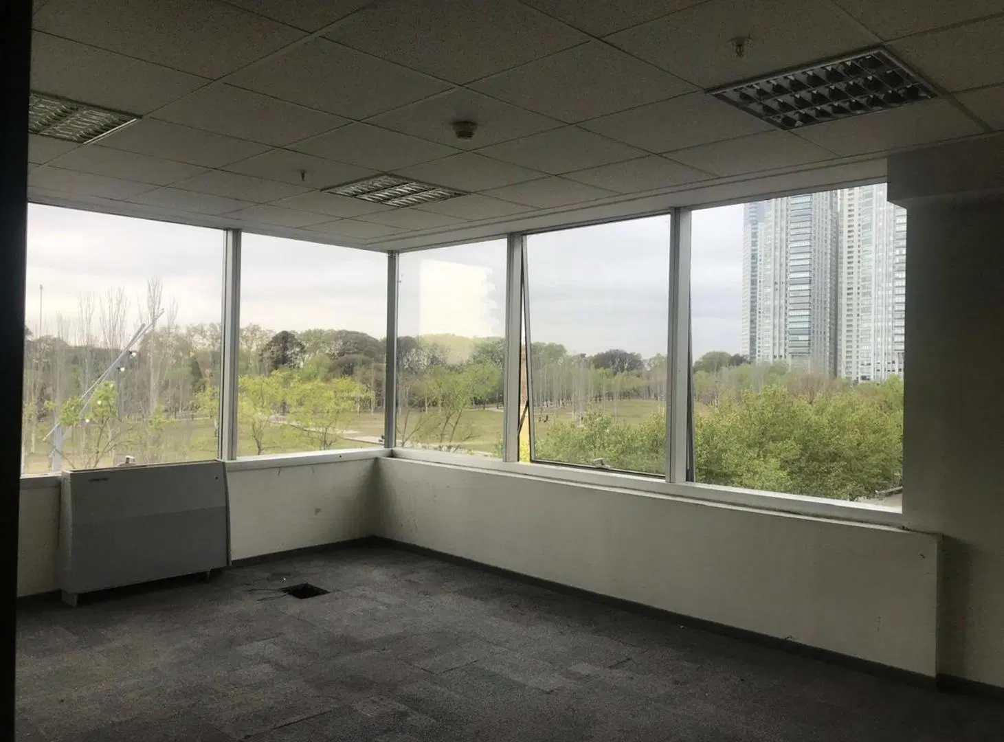 ALQUILER OFICINAS  BS AS PLAZA PUERTO MADERO COCHE 4