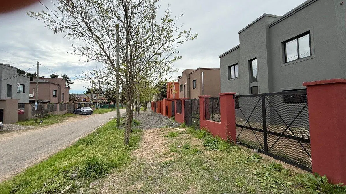 Dúplex 3 amb con jardín en Casas del Pilar 2