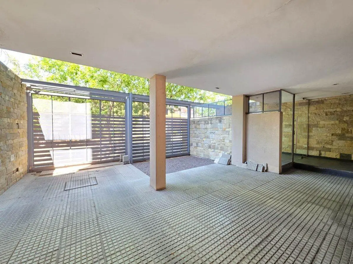 MONOAMBIENTE VENTA C/cochera Castelar Apto Crédito 2