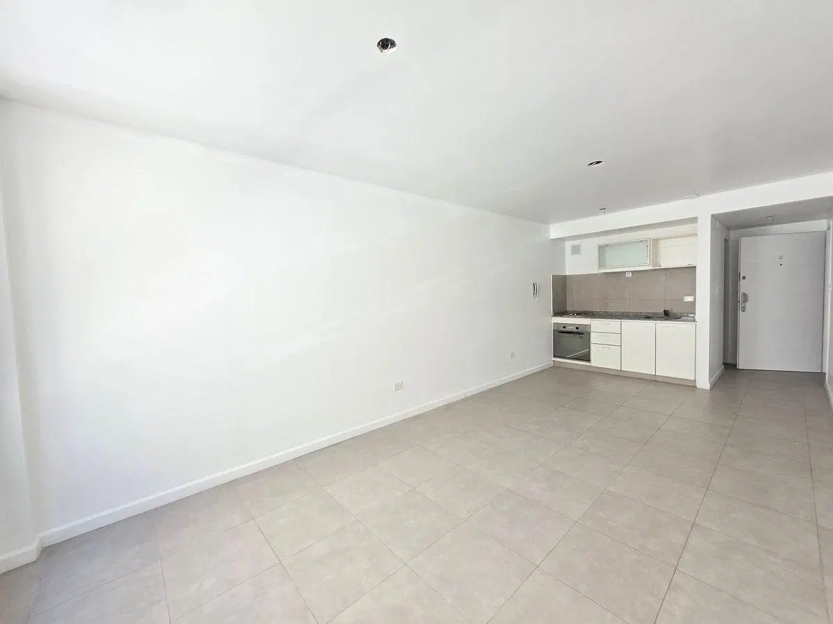 MONOAMBIENTE VENTA C/cochera Castelar Apto Crédito 5