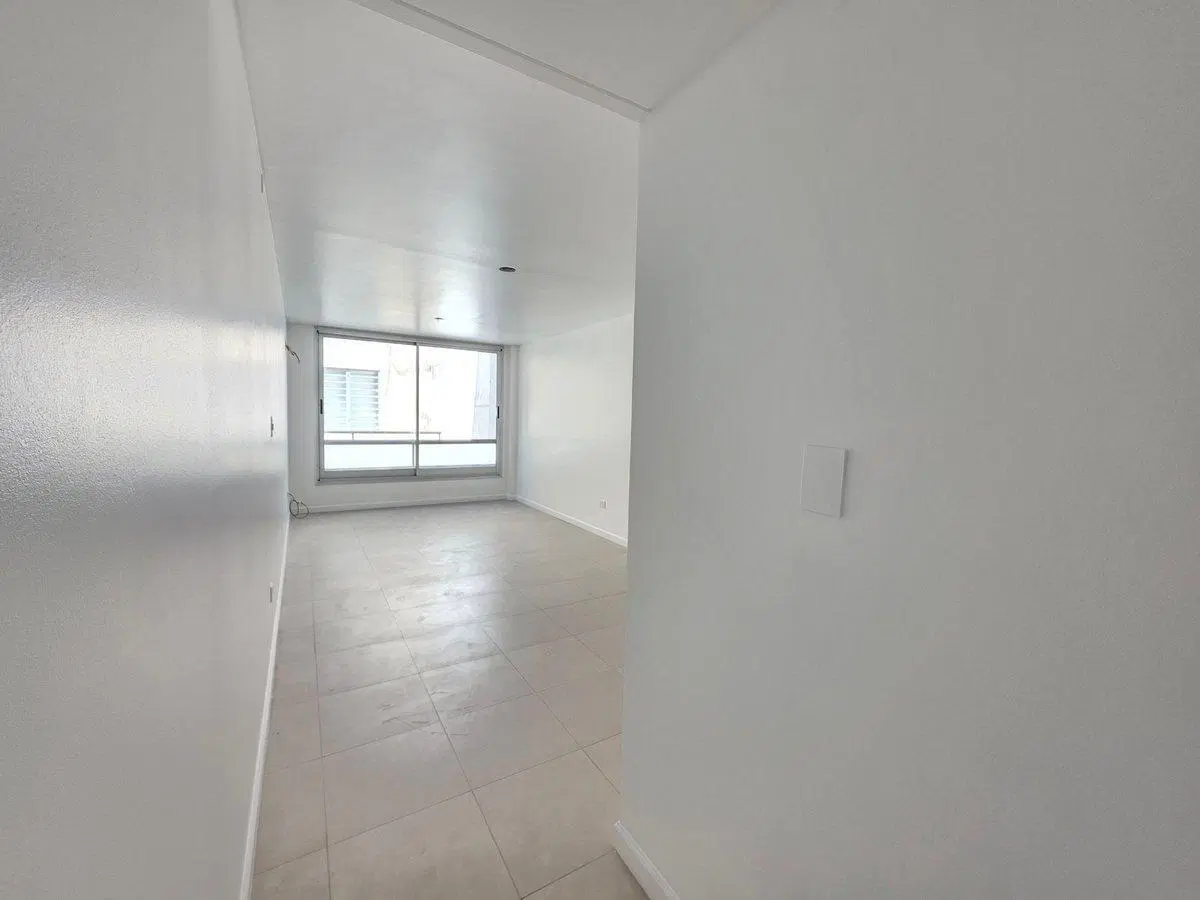 MONOAMBIENTE VENTA C/cochera Castelar Apto Crédito 3