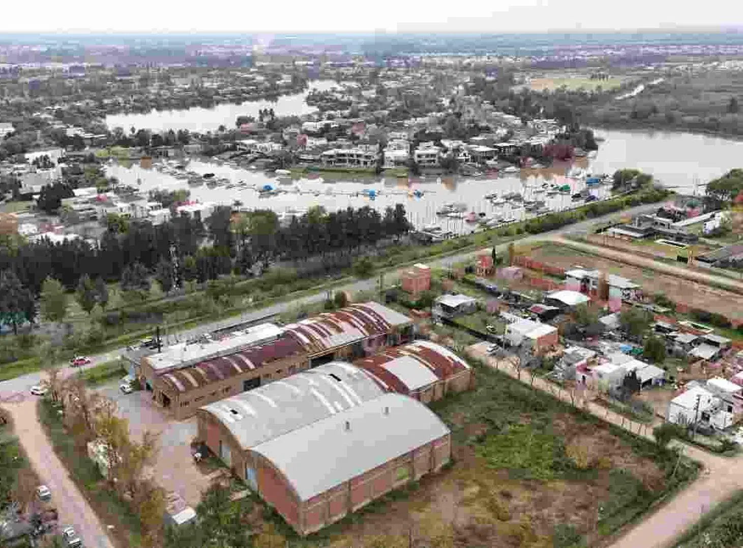 Depósitos/Galpones de 700M2, Z. Ind. Villa La Ñata 2