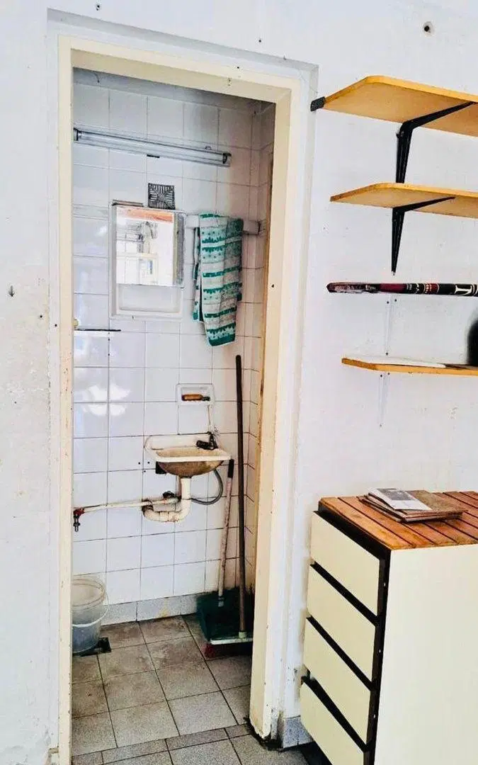ALQUILER DE LOCAL EN LINIERS 8