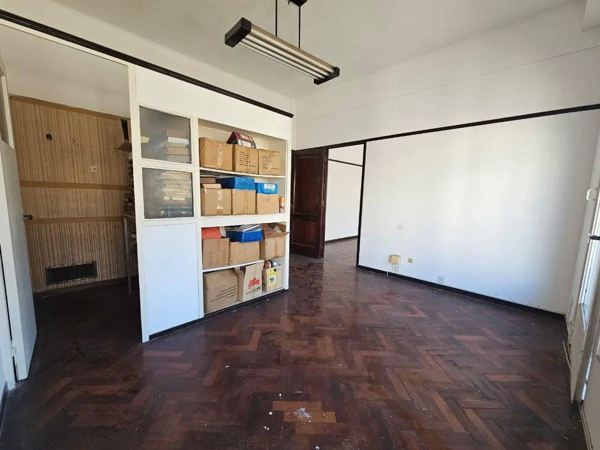 Venta Oficina Super luminosa Centro Estudio Piso 9 4