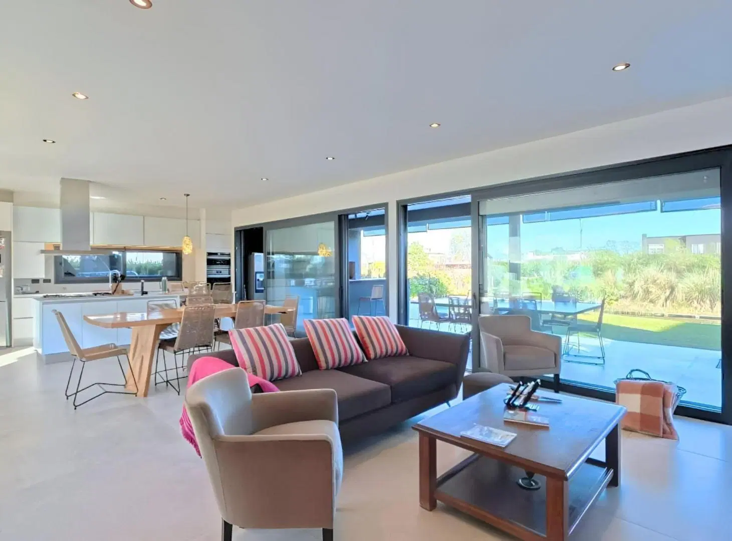 CASA EN VENTA BARRIO PUERTOS-MARINAS AL AGUA 5