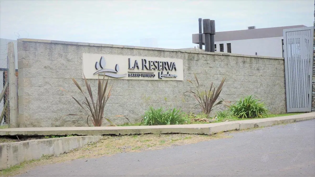 LOTE EN VENTA EN LA RESERVA HUDSON 478m2 3