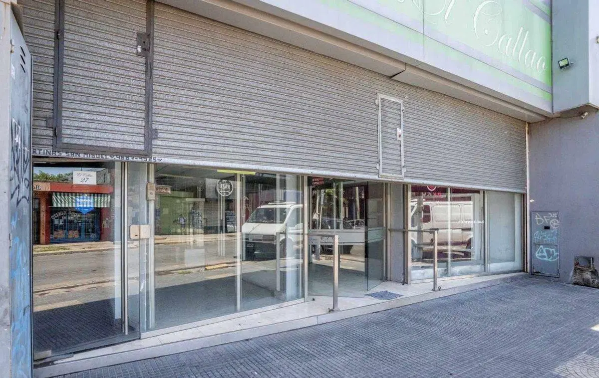 VENTA GALERIA DE LOCALES + CASA 6 AMB GRAND BOURG 3
