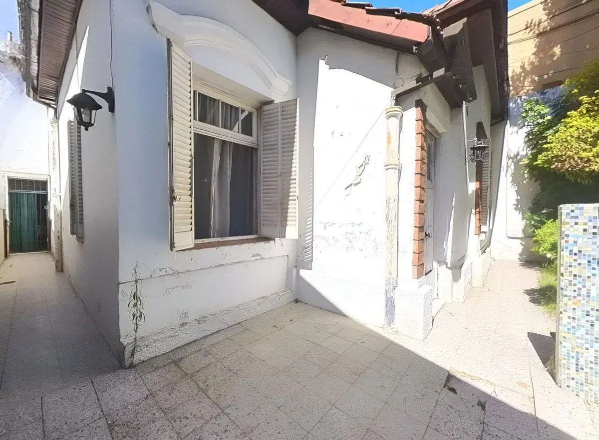 VENTA CASA O LOTE A REFACCIONAR VILLA DEVOTO 2