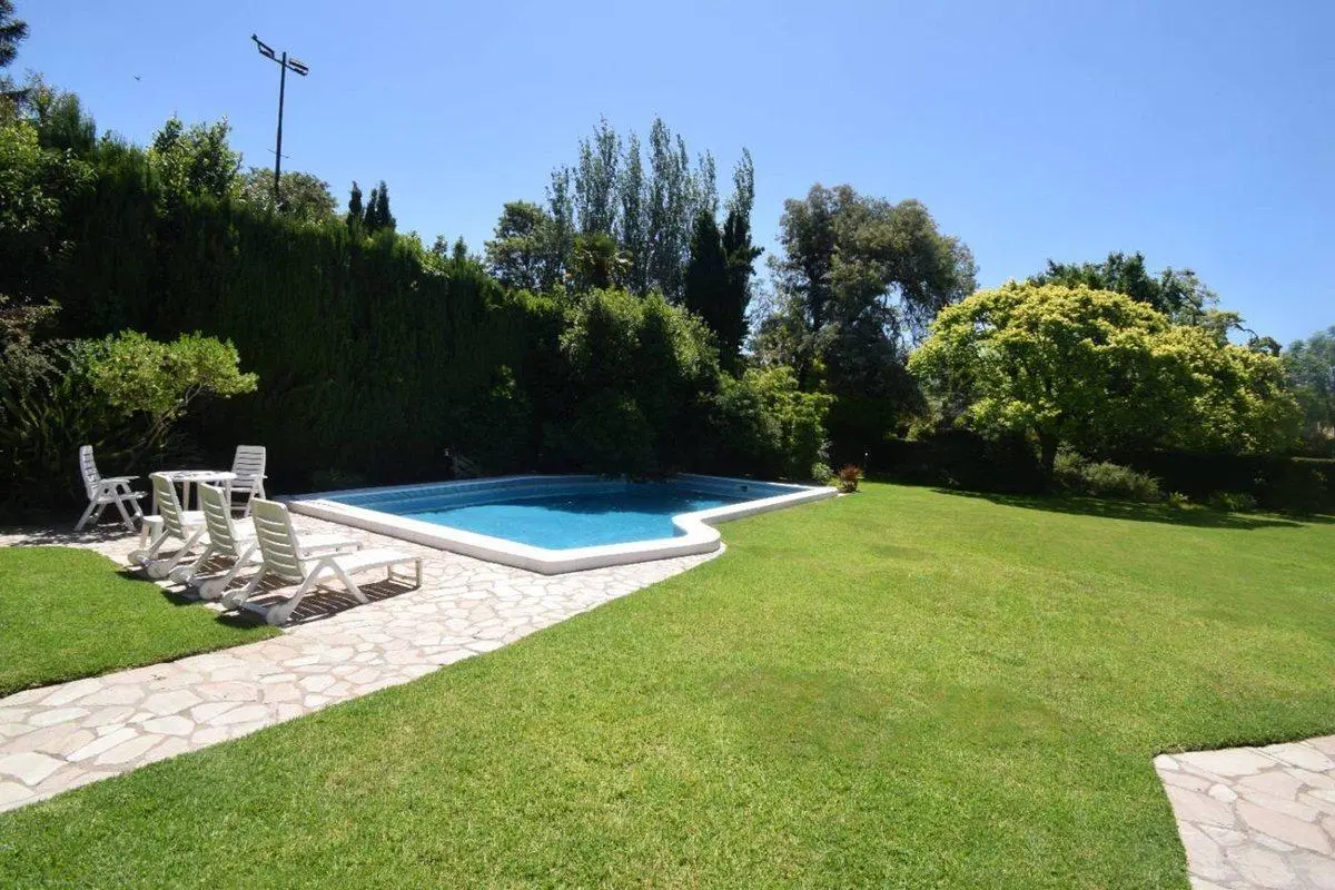 VENTA CASA LOMAS DE SAN ISIDRO ZONA GOLF PILETA 2