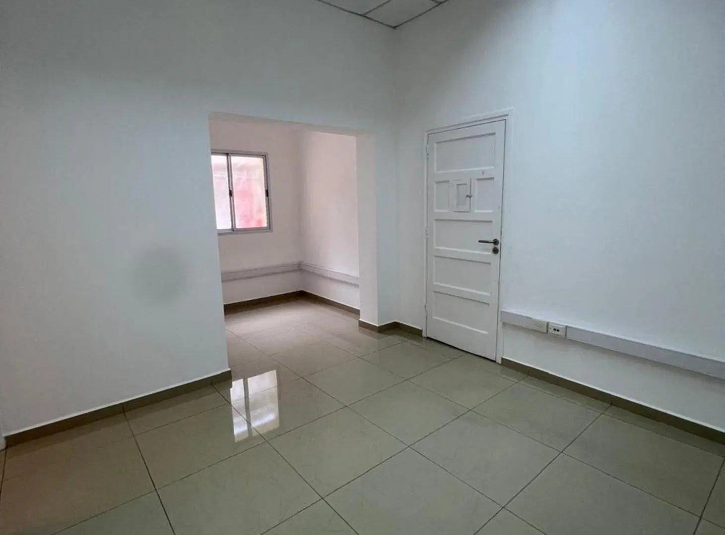 ALQUILER OFICINAS IMPECABLES Y LUMINOSAS MARTINEZ 4