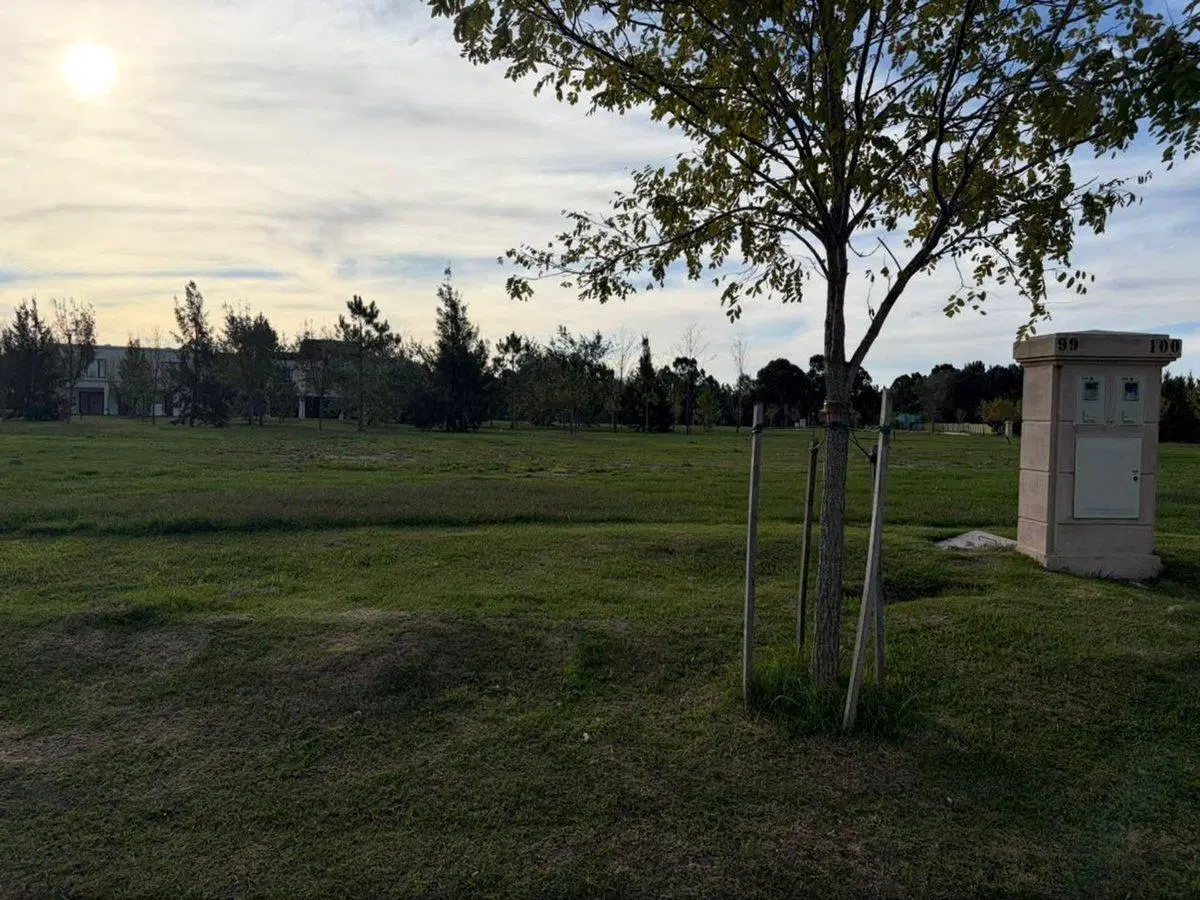 Gran Lote  en Barrio cerrado Pride Canning 5