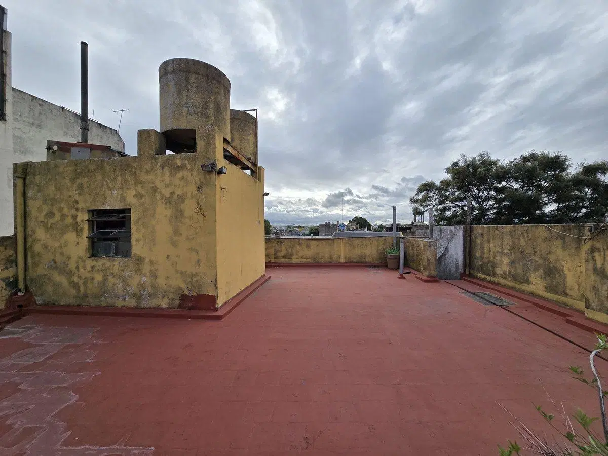 DEPARTAMENTO 4 AMBIENTES EN VENTA EN AVELLANEDA 3