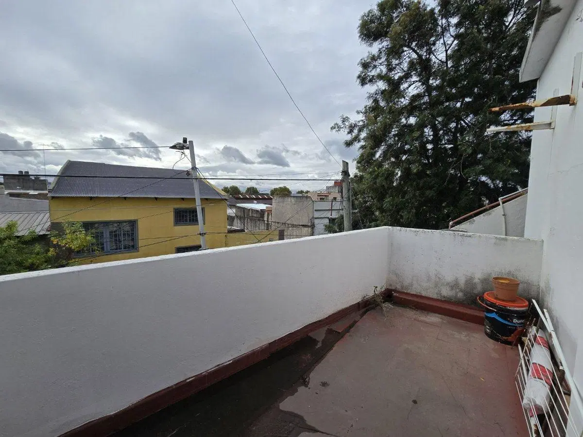 DEPARTAMENTO 4 AMBIENTES EN VENTA EN AVELLANEDA 8
