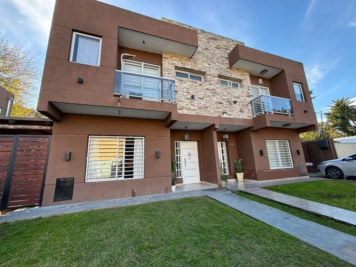 Casa en Venta con cochera en Muñiz Apto Credito 8