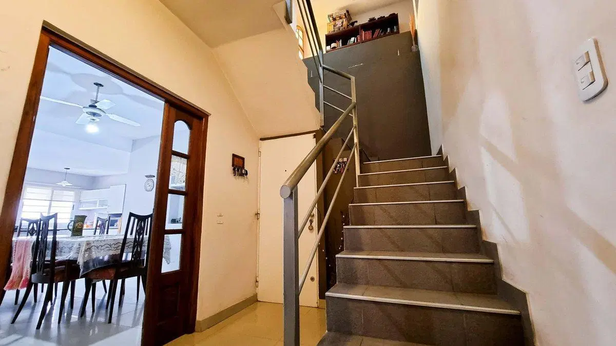 casa en venta 6 ambientes pileta quincho castelar 3