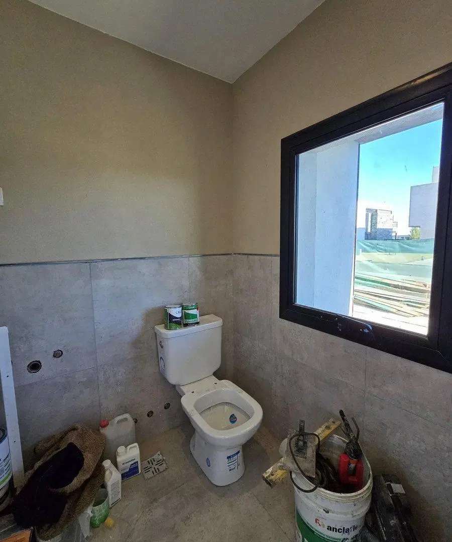 CASA 5 AMBIENTES EN VENTA HUDSON SEBASTIAN GABOTO 3
