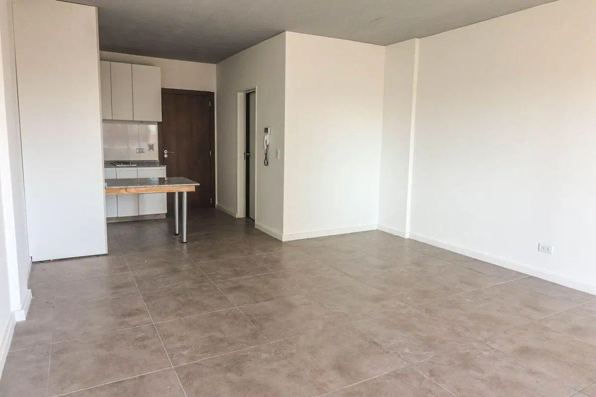 Venta Dpto monoambiente Tigre centro con Cochera 4