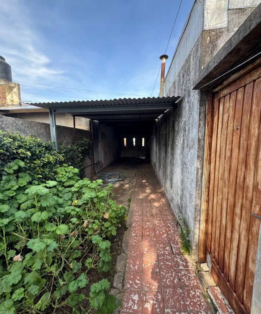 VENTA PH 4 AMBIENTES MORON C/COCHERA Y PATIO 3