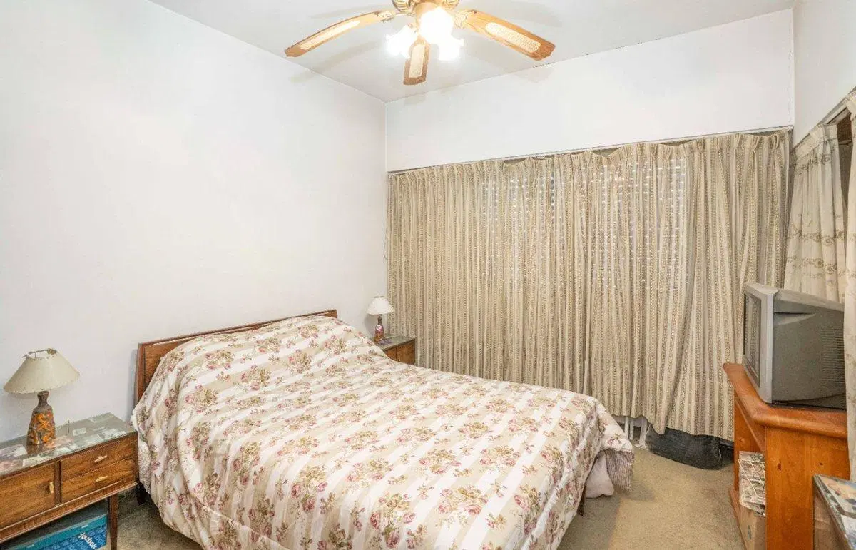 VENTA CASA EN SAN ANDRES COCHERA 2 PLANTAS 8