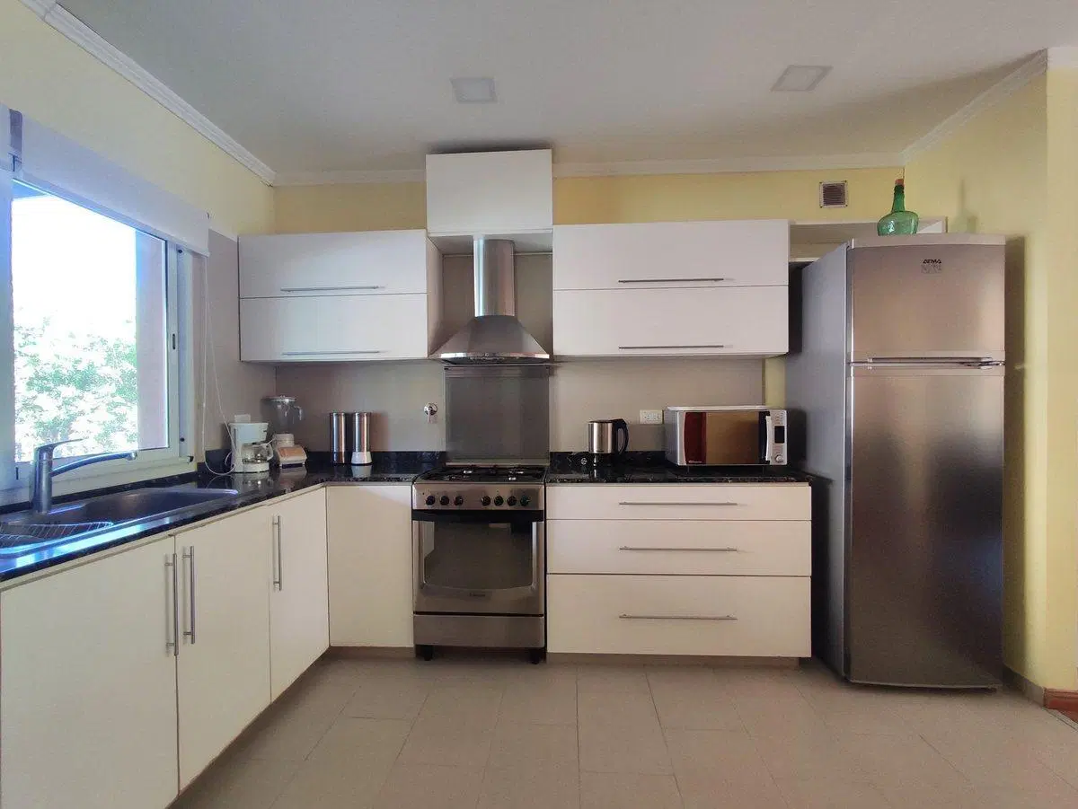 CASA 4 AMBIENTES EN VENTA EN LA CANDIDA FINANCIA 5