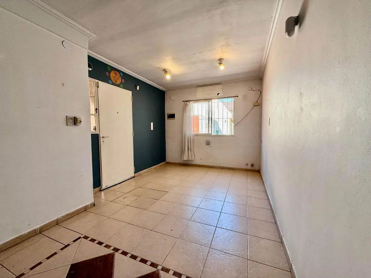 Venta de PH en Castelar con Cochera y Jardin 5