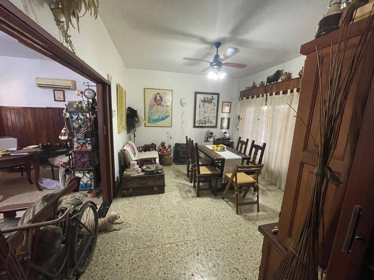 Foto de VENTA CASA 4 AMB EN MARTIN CORONADO - LOTE 465 M2, imagen 4