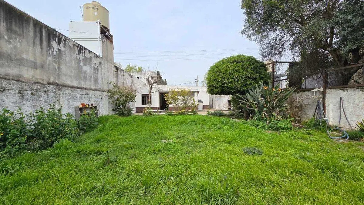 Venta Casa 4 ambientes con Jardin y Garage, Moreno 4