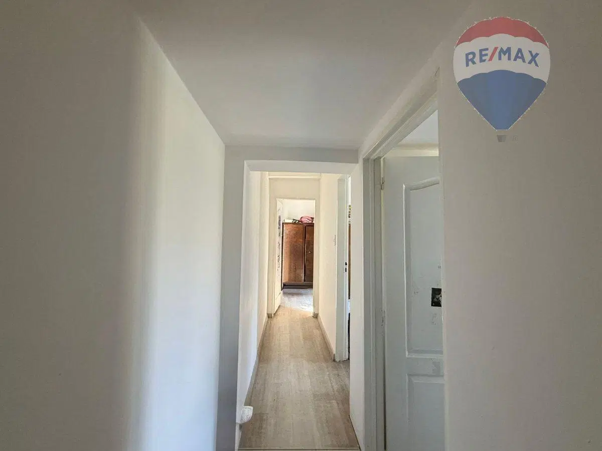 VENTA DE CASA EN SAN ISIDRO CON JARDIN Y PILETA 8