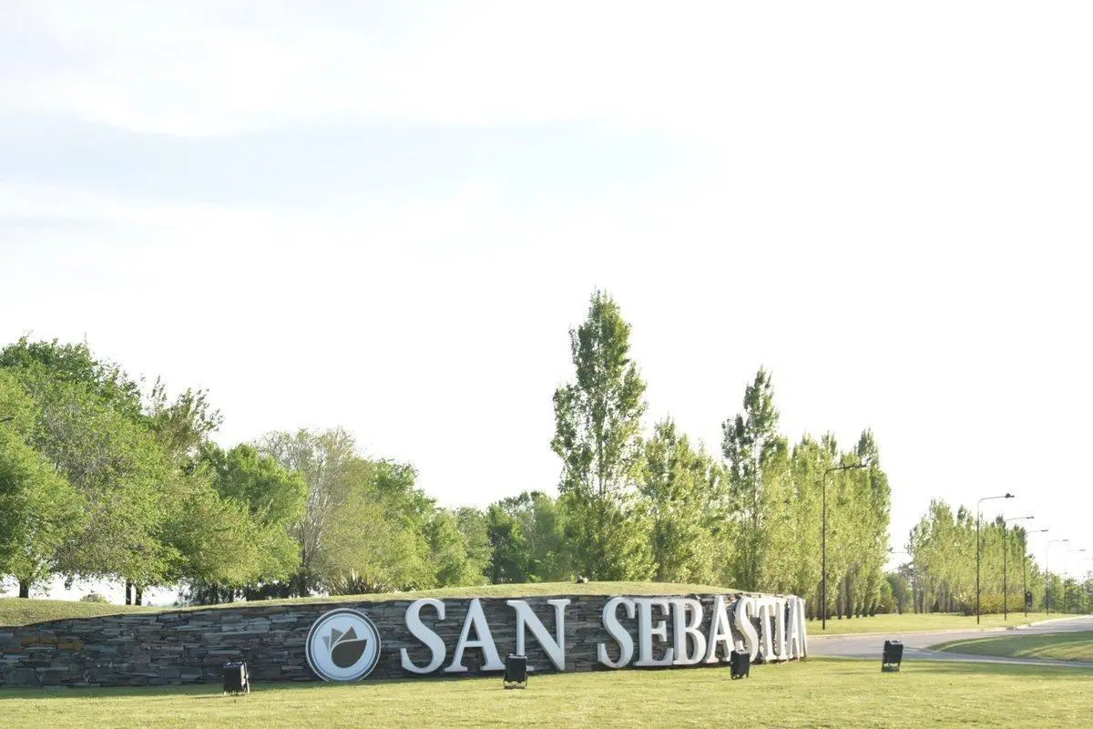 SAN SEBASTIAN LOTE AL GOLF Y A LA LAGUNA. UNICO ! 5