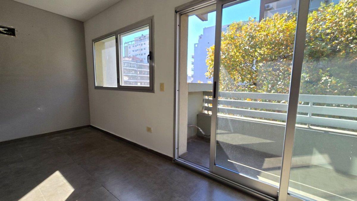 Foto de Departamento 2 ambientes balcón Parrilla lavadero, imagen 1