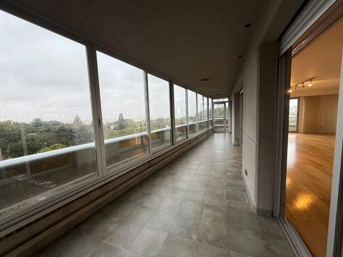 Alquiler Departamento con vista al rio La Lucila 4