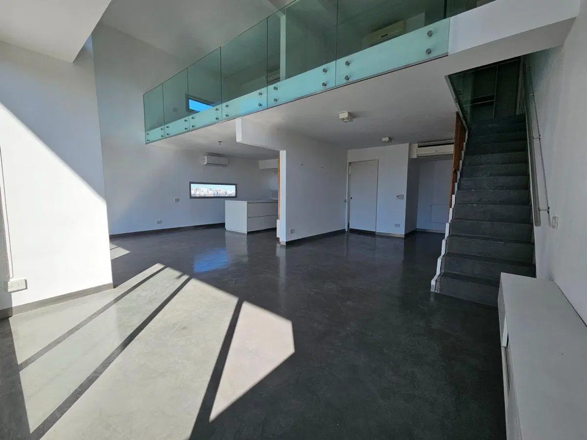 VENTA DUPLEX 3 AMB TERRAZA PISO ALTO COCHERA 2