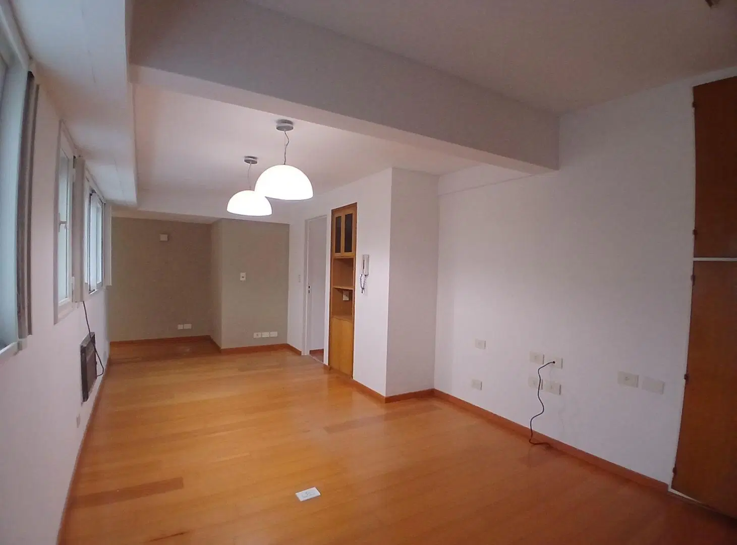 Vende Piso 4 / 5 Dormitorios Caballito Sur 2 Coch. 8