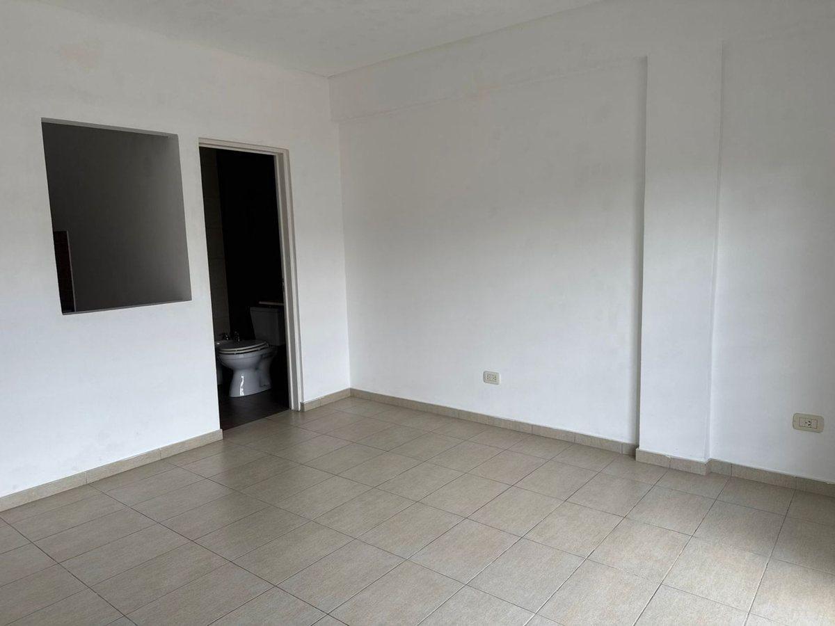 Foto de VENTA DEPARTAMENTO EN CASEROS NORTE, imagen 3