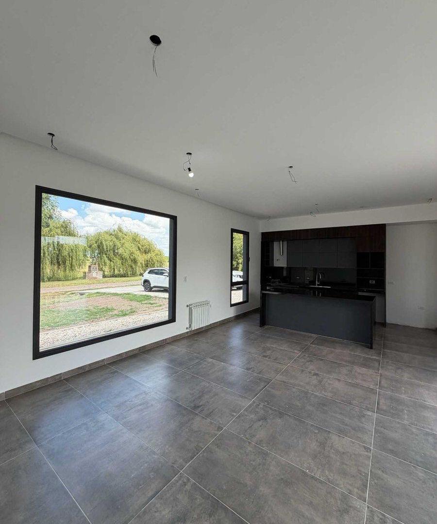 Foto de CASA EN VENTA A ESTRENAR BARRIO LA ELINA LUJAN, imagen 5