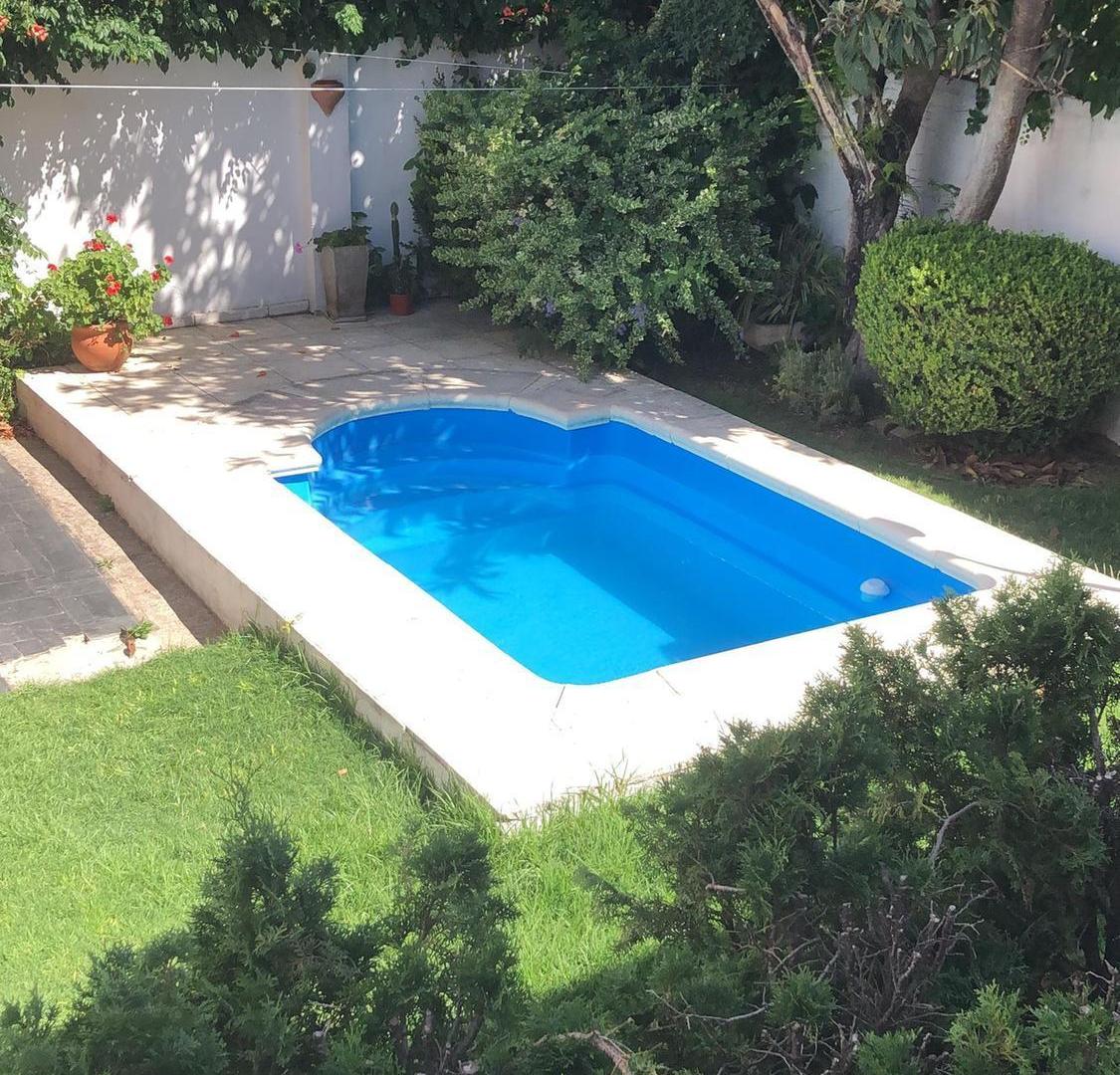 Foto de VENTA CASA MULTIFAMILAR CON ENTRADAS INDEP., imagen 1