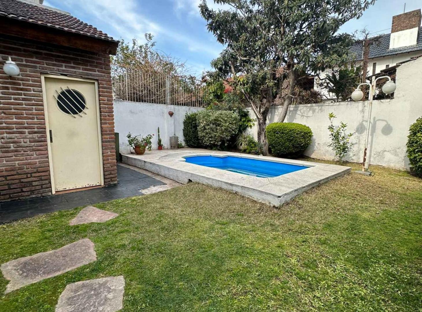 Foto de VENTA CASA MULTIFAMILAR CON ENTRADAS INDEP., imagen 3