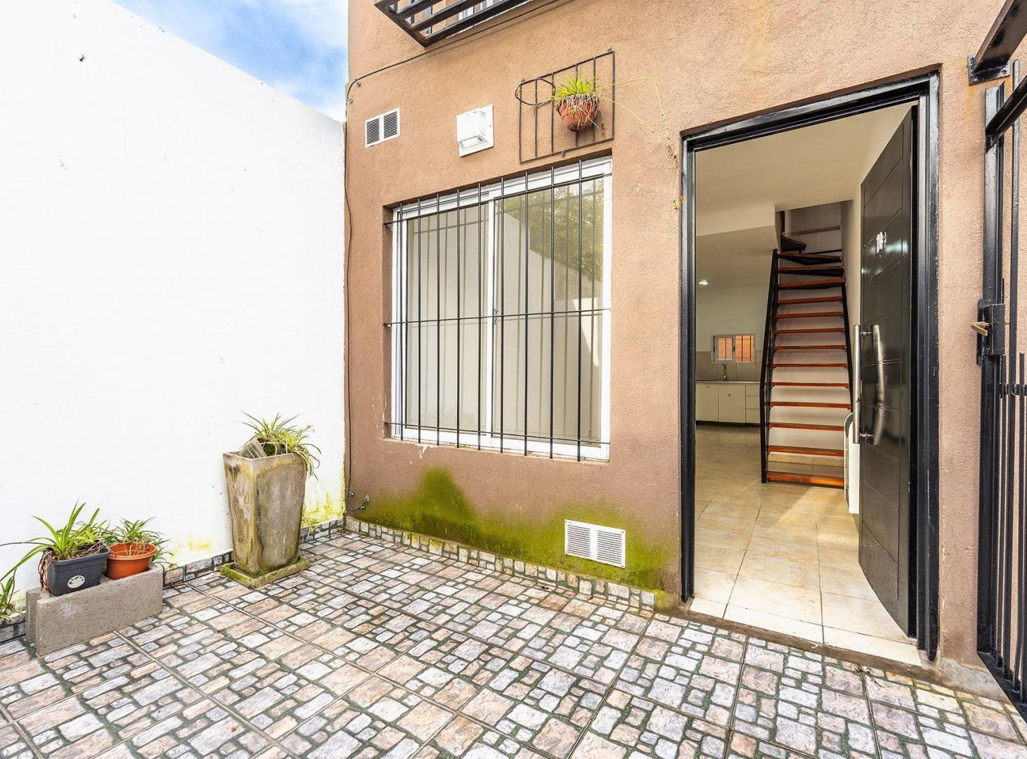 Venta Duplex de 3 ambientes en Muñiz Apto Crédito