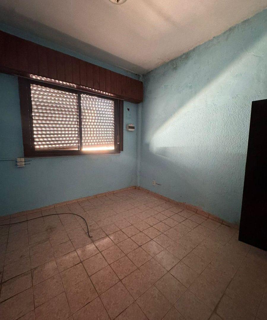 Foto de DEPARTAMENTO 4 AMB EN VENTA BALLESTER APTO CREDITO, imagen 2