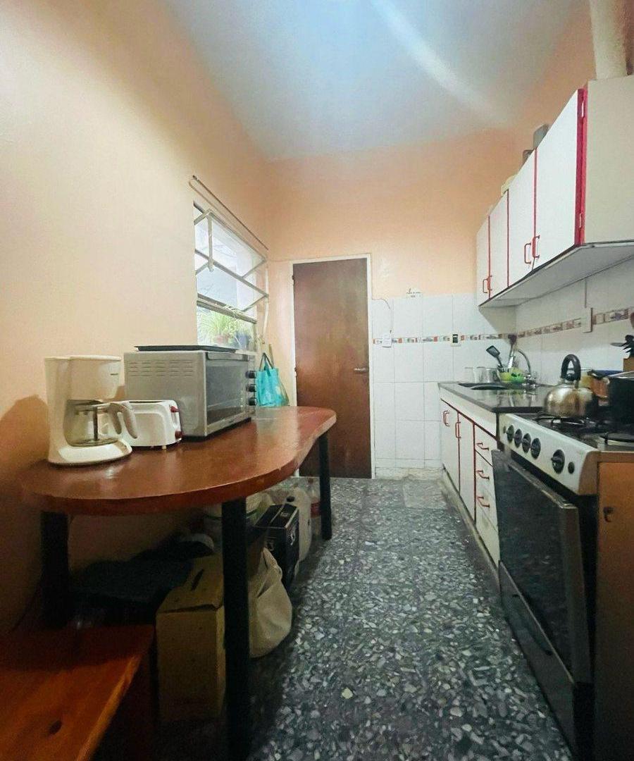 Foto de VENTA DE PH + LOCAL EN ESQ GRAL SAN MARTIN V MAIPU, imagen 2