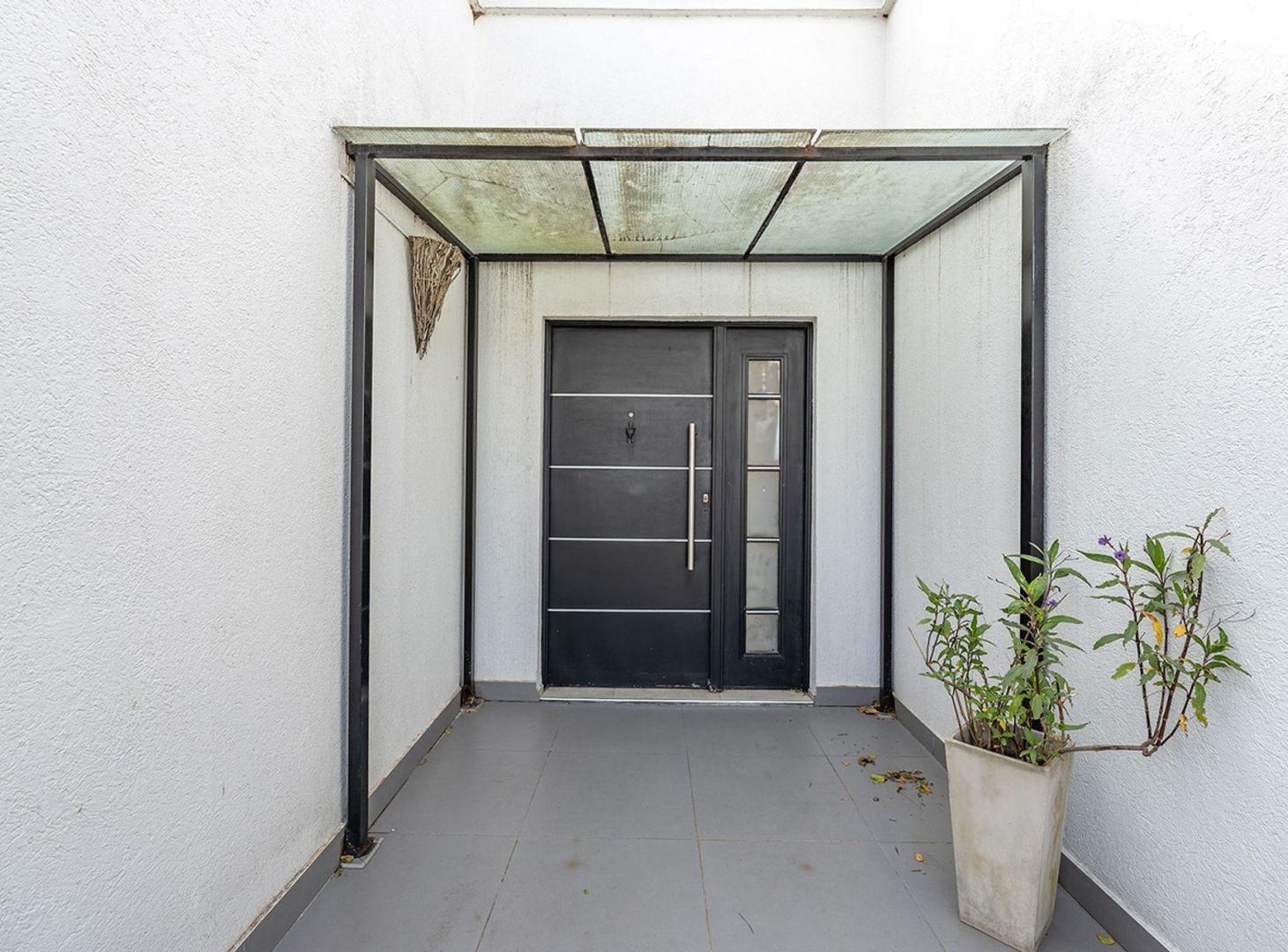 Foto de Casa en un planta San Gabriel con gran pileta, imagen 3