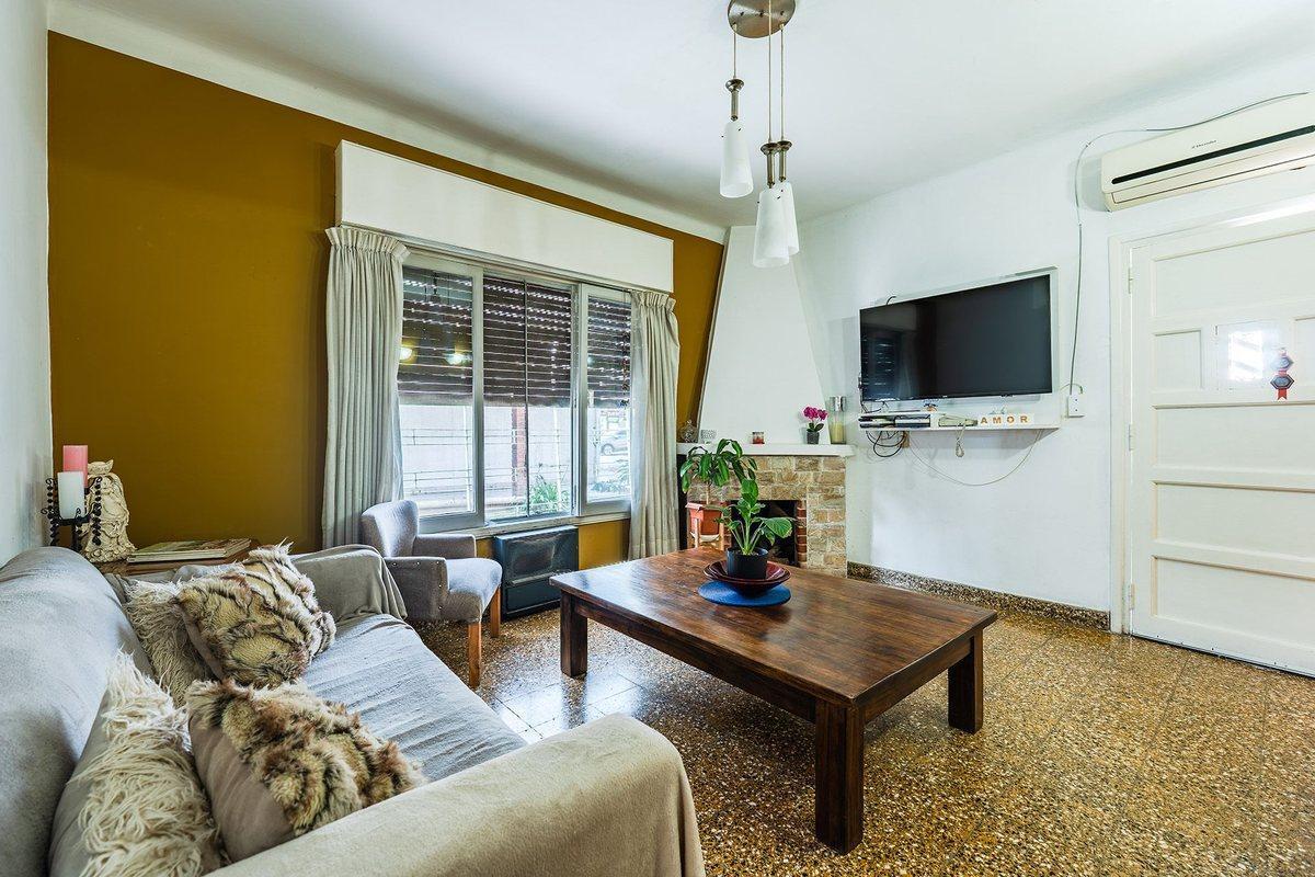 Foto de Casa Venta Apto credito Jose C Paz Centro cochera, imagen 1