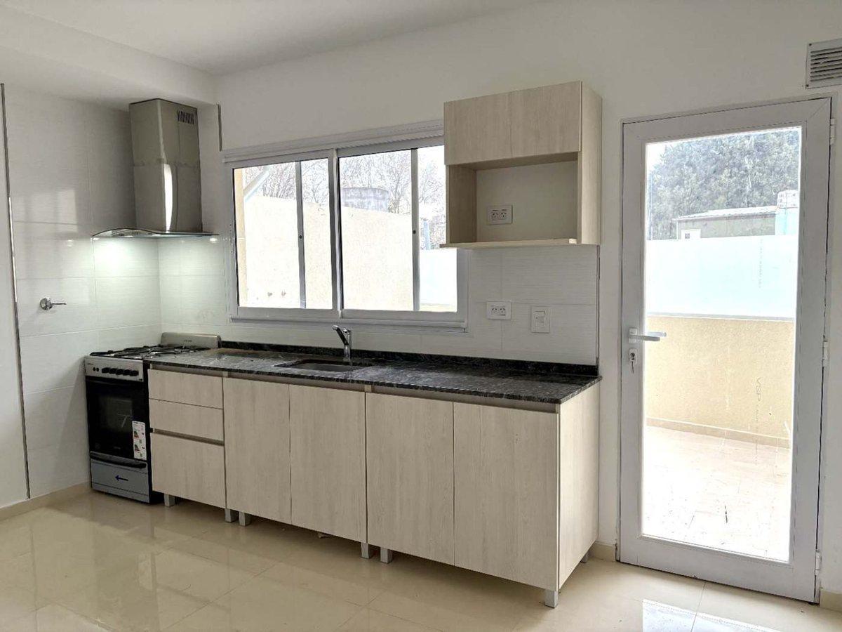 Foto de Venta Dúplex 3 amb a estrenar c/coch en Versalles, imagen 1