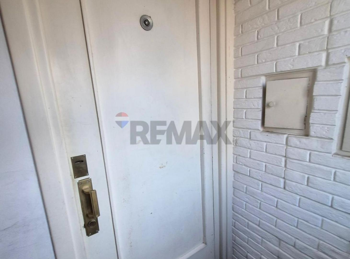 Foto de Venta Depto tipo casa 6 amb c/ gran terraza Olivos, imagen 1