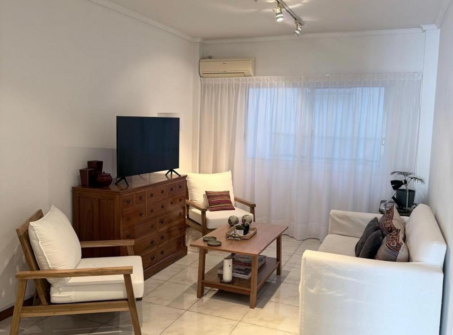 Foto de VENTA 2 AMBIENTES DORM CON BALCON COCHERA FIJA, imagen 1